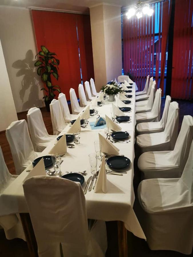 Dom Turysty Sanok Aparthotel Εξωτερικό φωτογραφία