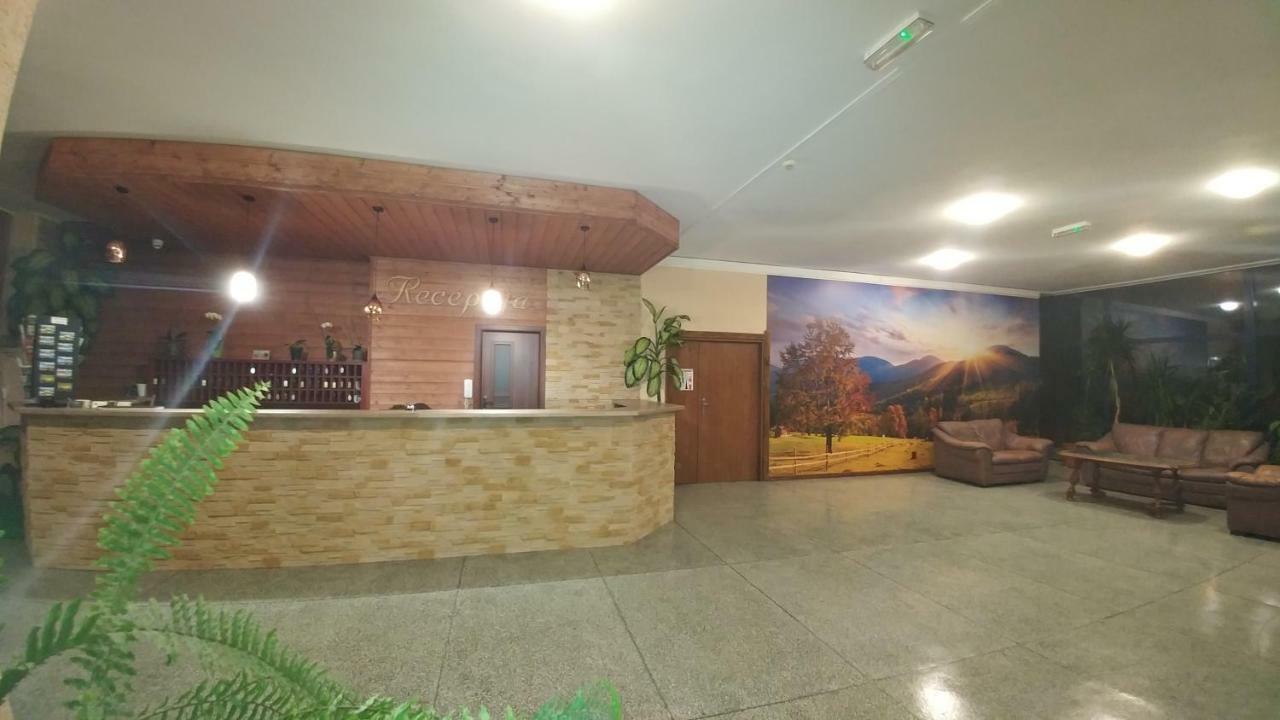 Dom Turysty Sanok Aparthotel Εξωτερικό φωτογραφία